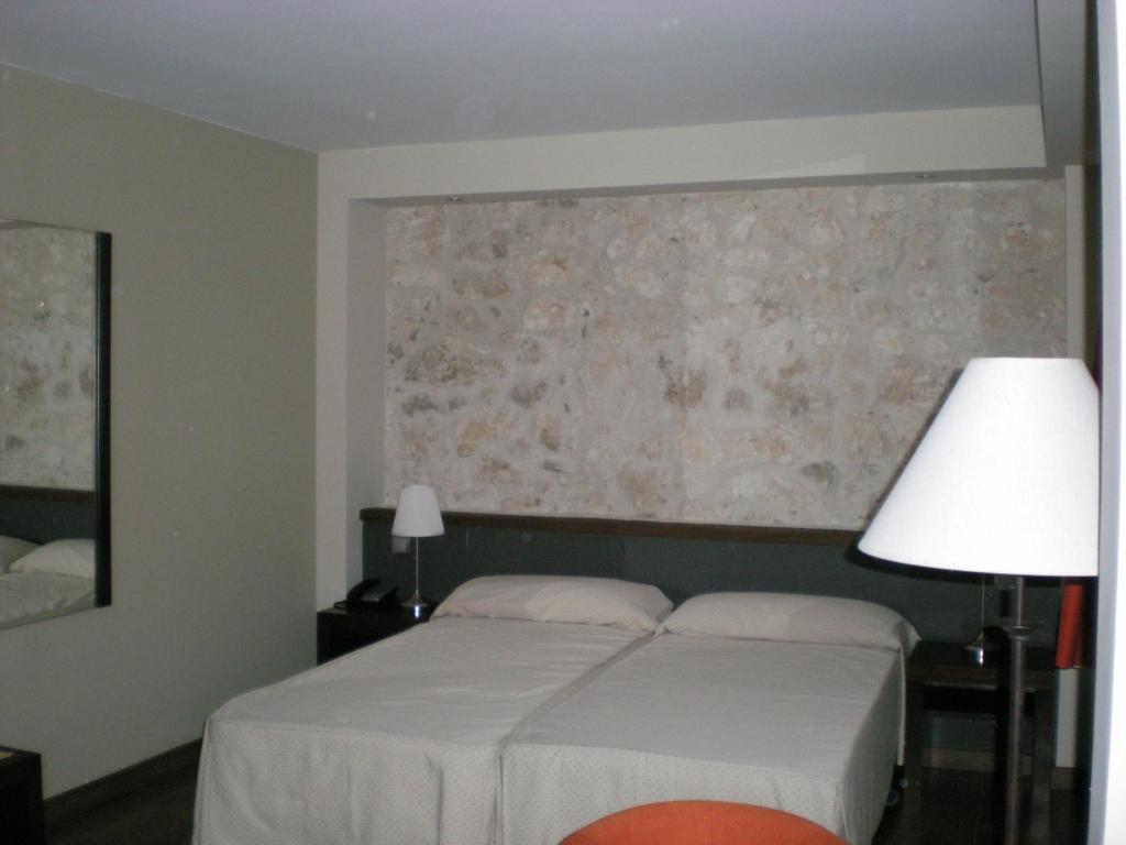Posada La Casona De Valbuena Valbuena De Duero Kamer foto