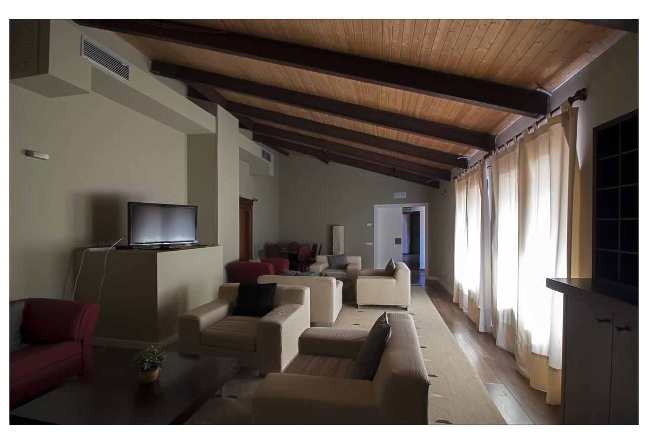 Posada La Casona De Valbuena Valbuena De Duero Buitenkant foto