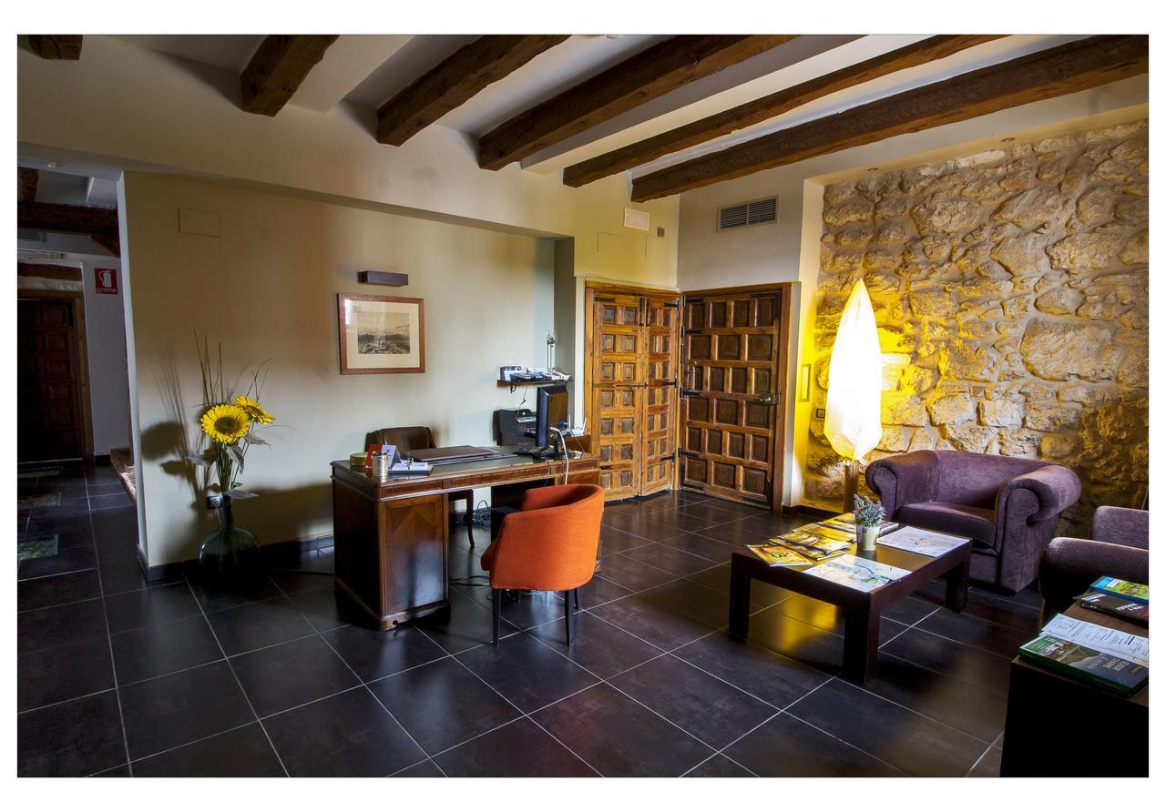 Posada La Casona De Valbuena Valbuena De Duero Buitenkant foto