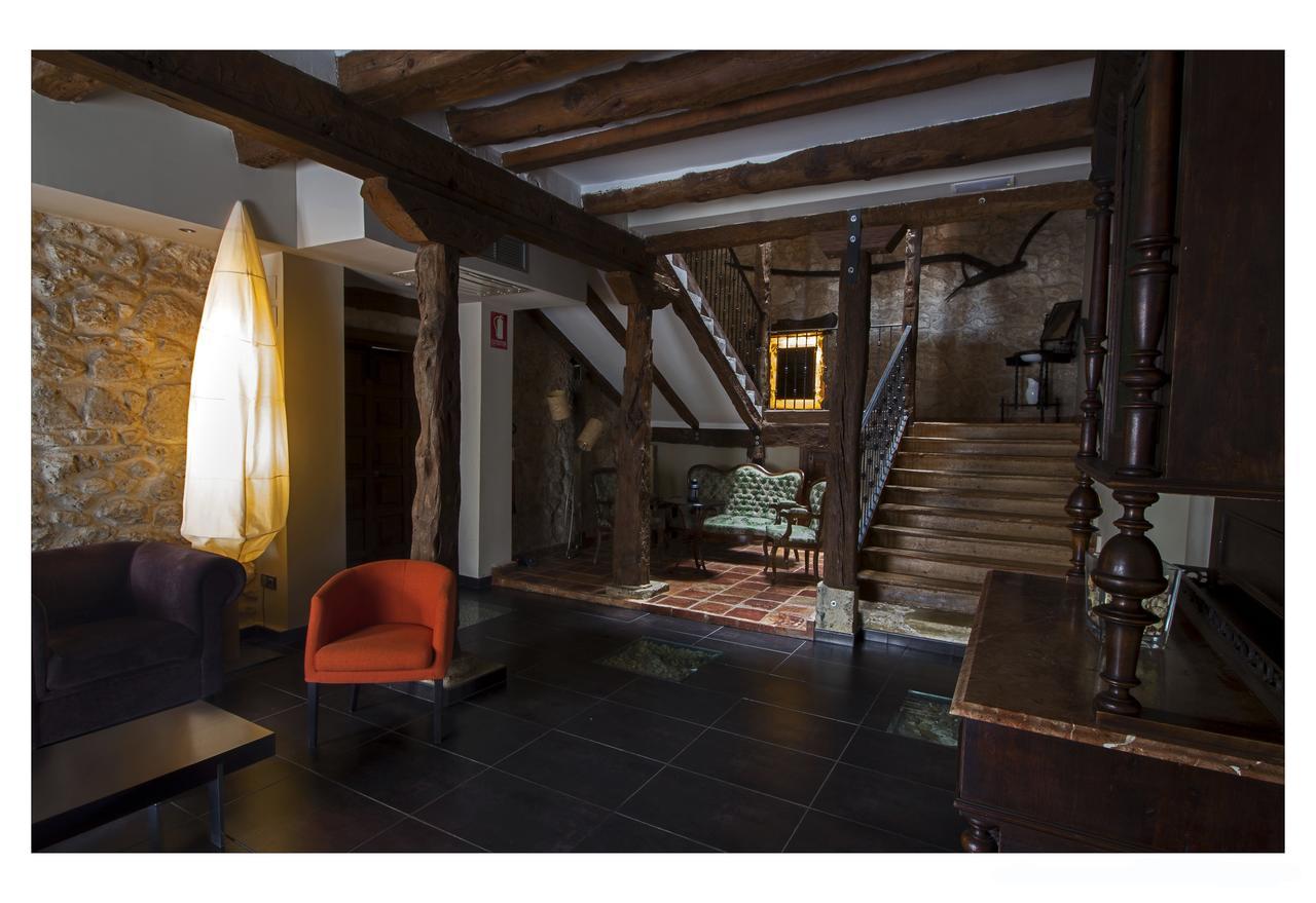 Posada La Casona De Valbuena Valbuena De Duero Buitenkant foto